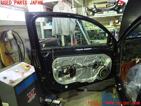 1UPJ-9233841260]ボルボ・C30(MB4204S)左ドア (ジャンク品) 中古_5