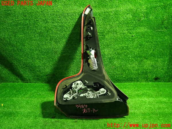 1UPJ-9233841530]ボルボ・C30(MB4204S)右テールランプ 中古_3