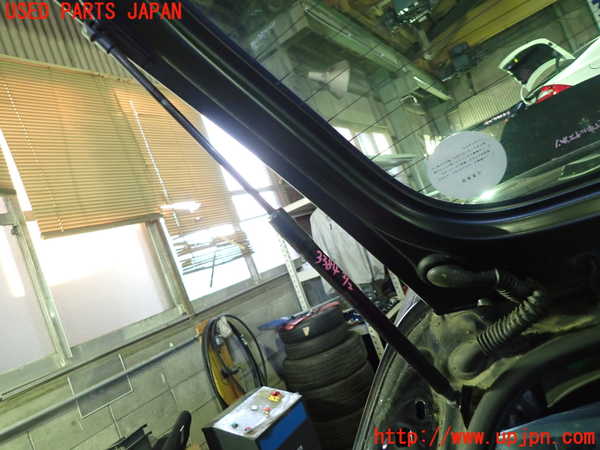 1UPJ-9233841584]ボルボ・C30(MB4204S)リアゲートダンパー 中古_2