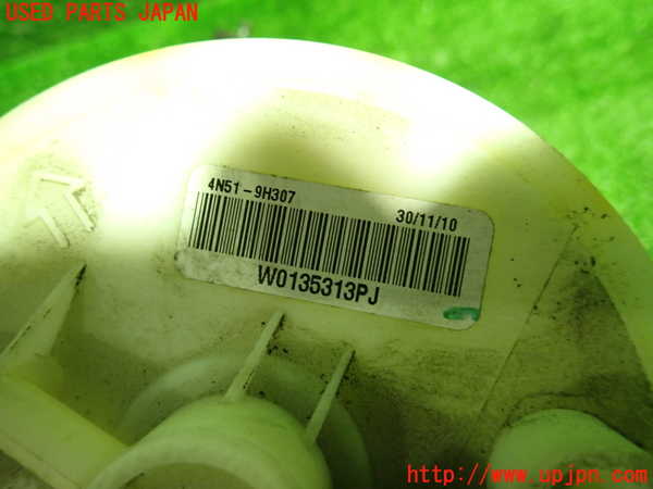 1UPJ-9233842510]ボルボ・C30(MB4204S)燃料ポンプ 中古_2