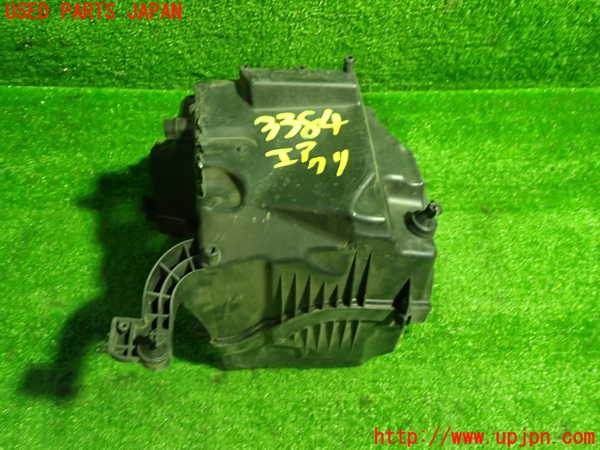 1UPJ-9233842560]ボルボ・C30(MB4204S)エアクリーナーボックス 中古_4