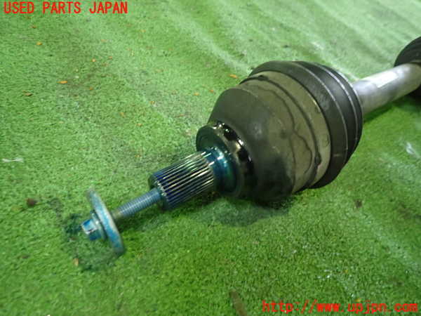 1UPJ-9233844010]ボルボ・C30(MB4204S)右フロントドライブシャフト 中古_2