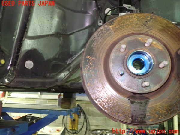 1UPJ-9233844290]ボルボ・C30(MB4204S)右フロントナックルハブ 中古_3