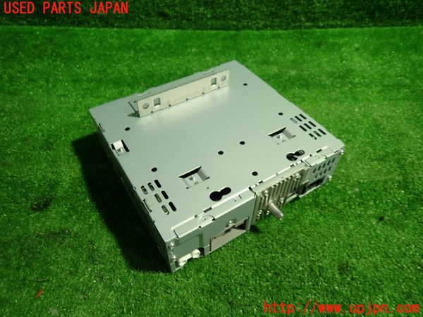 1UPJ-9233846480]ボルボ・C30(MB4204S)CDプレーヤー 中古_3