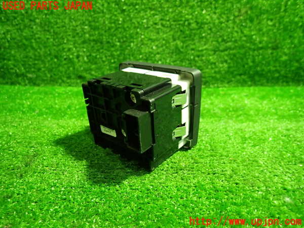 1UPJ-9233846285]ボルボ・C30(MB4204S)ライトスイッチ 中古_2