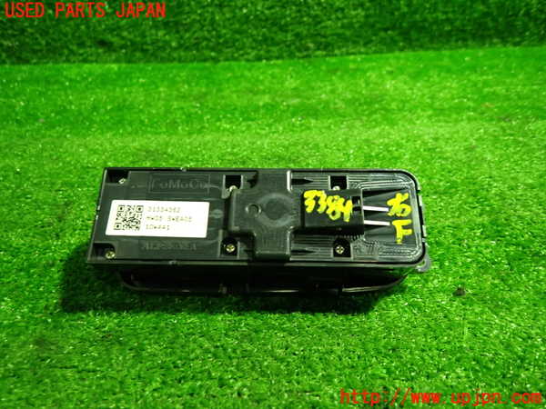 1UPJ-9233846240]ボルボ・C30(MB4204S)右パワーウィンドウスイッチ (ジャンク品) 中古_2