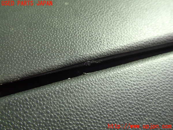 1UPJ-9233847516]ボルボ・C30(MB4204S)グローブボックス1 中古_2