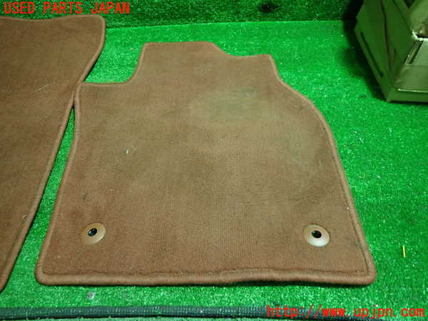 1UPJ-9233847800]ボルボ・C30(MB4204S)フロアマット 中古_2