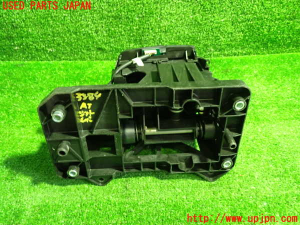 1UPJ-9233847555]ボルボ・C30(MB4204S)ATシフトレバー 中古_4