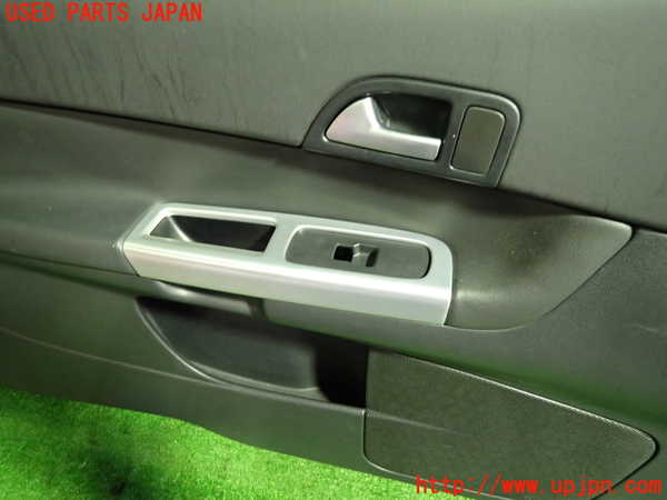 1UPJ-9233841264]ボルボ・C30(MB4204S)左ドア内張り 中古_2