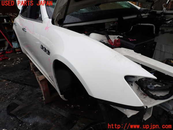 1UPJ-9233851080]マセラティ・クアトロポルテ(MQP30A)右前フェンダー 中古_4