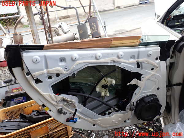 1UPJ-9233851320]マセラティ・クアトロポルテ(MQP30A)左後ドア 中古_4