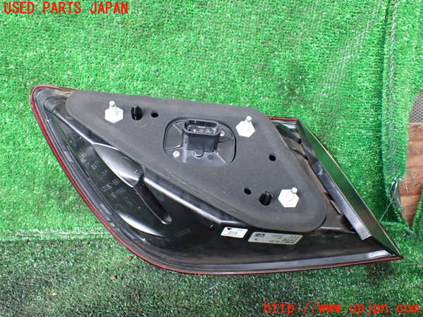 1UPJ-9233851530]マセラティ・クアトロポルテ(MQP30A)右テールランプ 中古_3