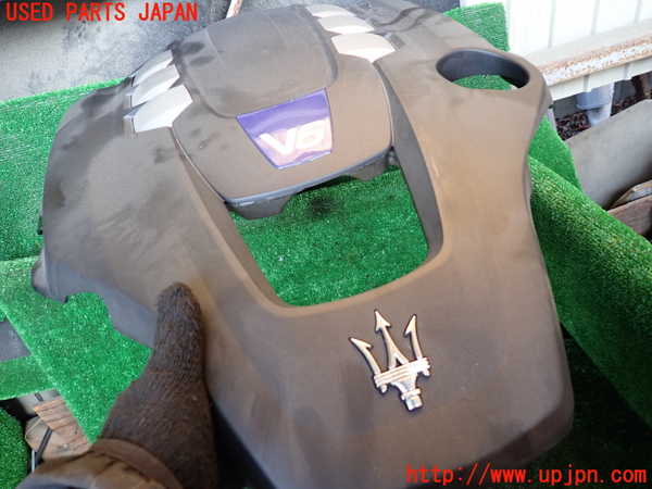 1UPJ-9233852160]マセラティ・クアトロポルテ(MQP30A)エンジンアッパーカバー 中古_2