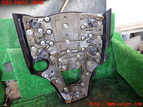 1UPJ-9233852160]マセラティ・クアトロポルテ(MQP30A)エンジンアッパーカバー 中古_3