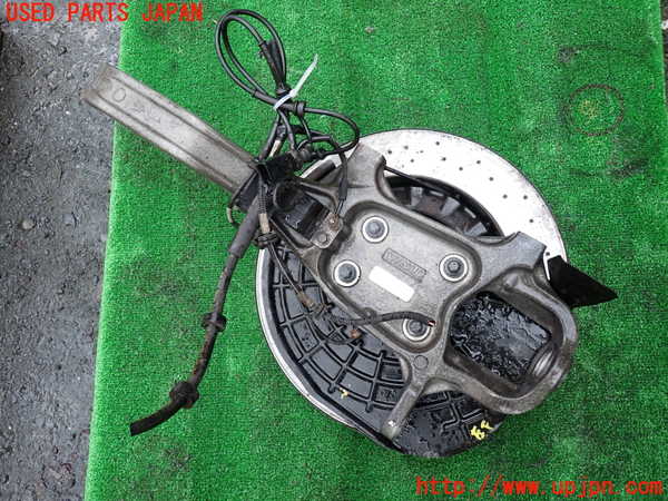 1UPJ-9233854295]マセラティ・クアトロポルテ(MQP30A)左フロントナックルハブ 中古_2