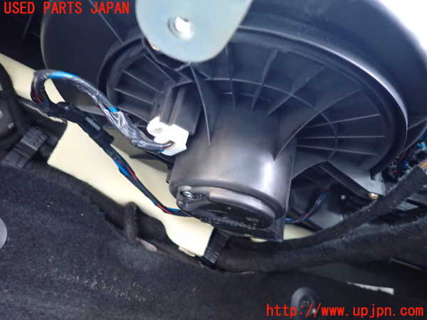 1UPJ-9233856081]マセラティ・クアトロポルテ(MQP30A)エバポレーター1 中古_3