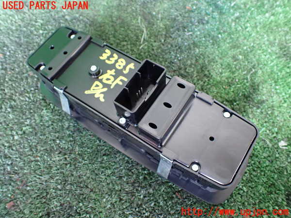 1UPJ-9233856240]マセラティ・クアトロポルテ(MQP30A)右前パワーウィンドウスイッチ 中古_2