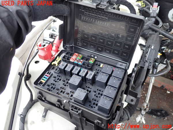 1UPJ-9233856741]マセラティ・クアトロポルテ(MQP30A)ヒューズボックス1 中古_2
