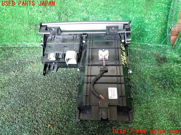 1UPJ-9233857842]マセラティ・クアトロポルテ(MQP30A)小物入れ2 中古_3