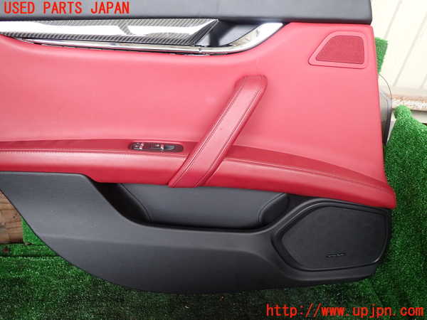 1UPJ-9233851324]マセラティ・クアトロポルテ(MQP30A)左後ドア内張り 中古_3