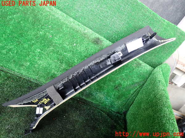 1UPJ-9233857660]マセラティ・クアトロポルテ(MQP30A)左フロントピラートリム 中古_2