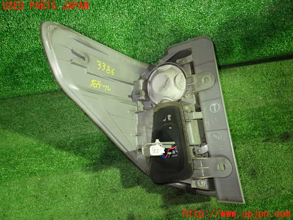 1UPJ-9233861530]アルファード(ANH20W)右テールランプ 中古_2