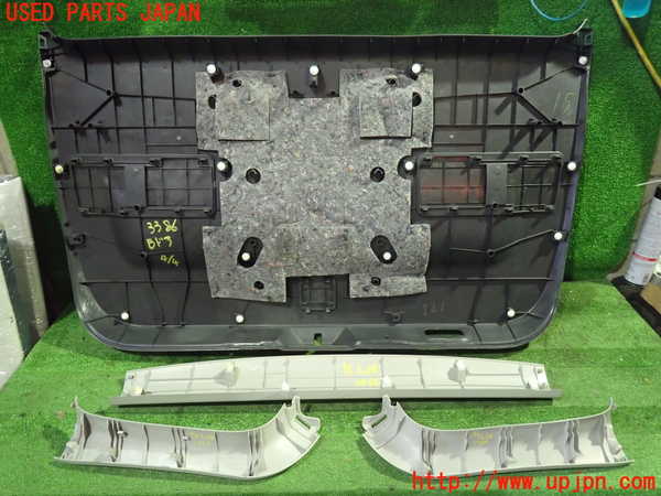 1UPJ-9233861578]アルファード(ANH20W)バックドア内張り 中古_2