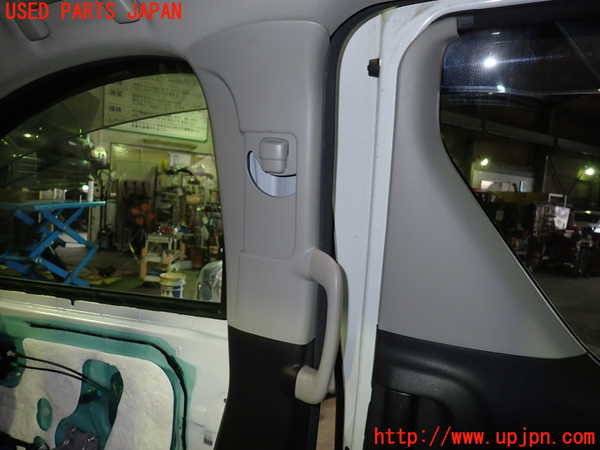 1UPJ-9233867665]アルファード(ANH20W)右センターピラートリム 中古_2