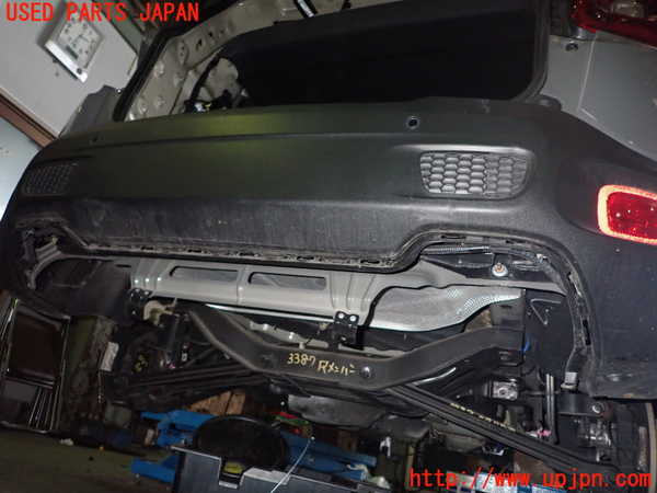 1UPJ-9233871610]ジープ・レネゲード(BV13PM)リアバンパー 中古_5