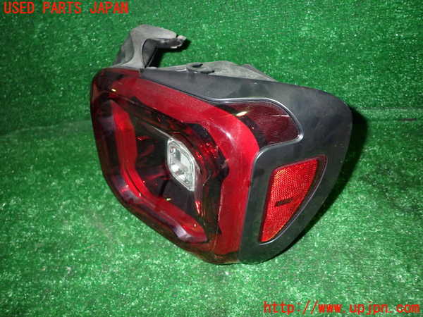 1UPJ-9233871530]ジープ・レネゲード(BV13PM)右テールランプ 中古_2