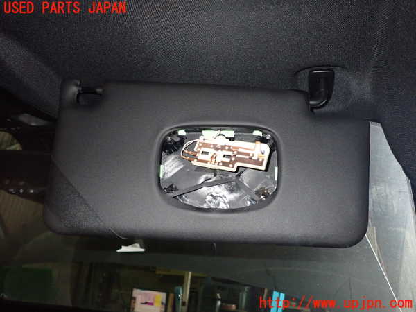 1UPJ-9233877625]ジープ・レネゲード(BV13PM)室内サンバイザー右側 (ジャンク品) 中古_2