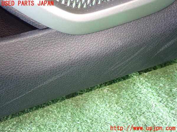 1UPJ-9233871264]ジープ・レネゲード(BV13PM)左前ドア内張り 中古_3