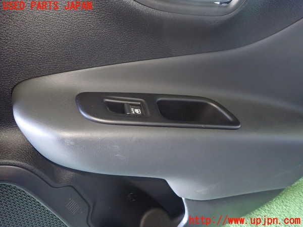 1UPJ-9233871294]ジープ・レネゲード(BV13PM)右後ドア内張り 中古_3