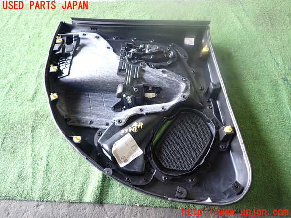 1UPJ-9233871294]ジープ・レネゲード(BV13PM)右後ドア内張り 中古_4