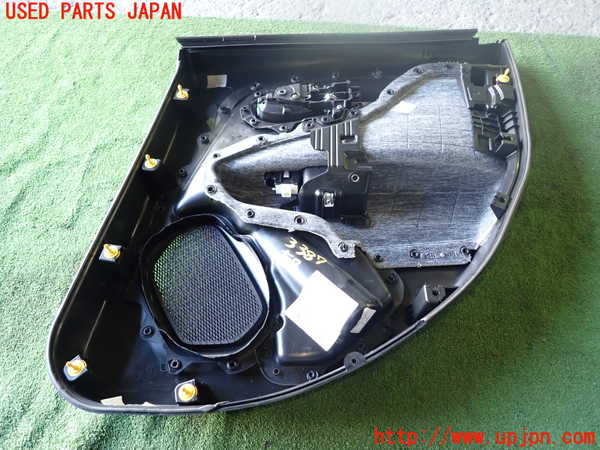 1UPJ-9233871324]ジープ・レネゲード(BV13PM)左後ドア内張り 中古_4