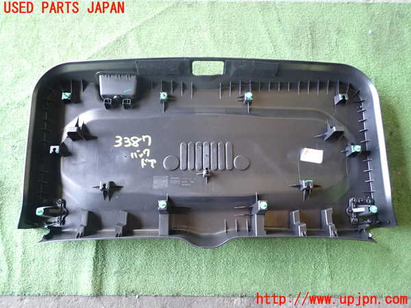 1UPJ-9233871578]ジープ・レネゲード(BV13PM)バックドア内張り 中古_5