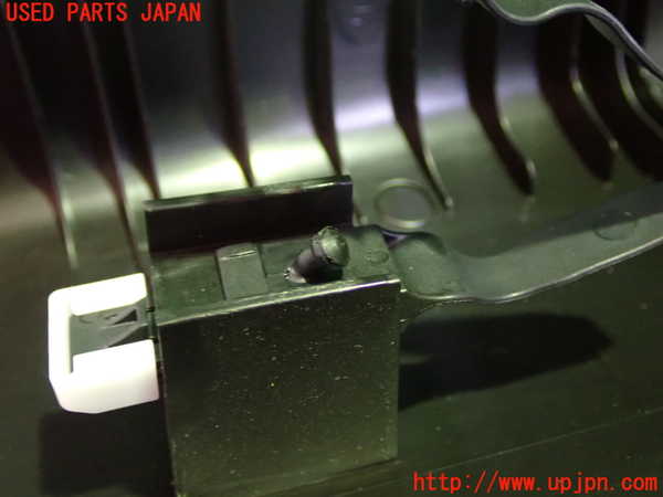 1UPJ-9233877660]ジープ・レネゲード(BV13PM)左フロントピラートリム 中古_3