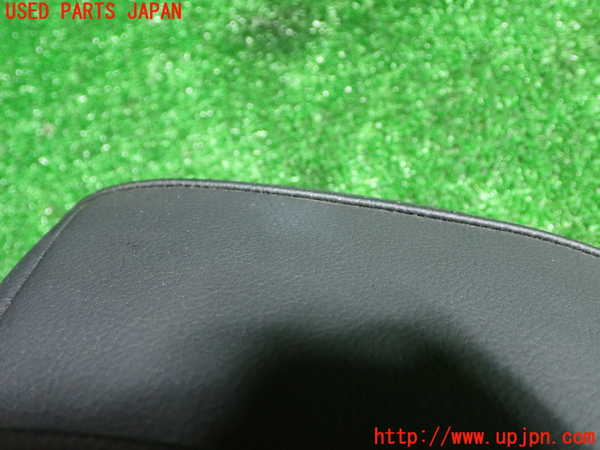 1UPJ-9233877130]ジープ・レネゲード(BV13PM)真中2列目ヘッドレスト 中古_4