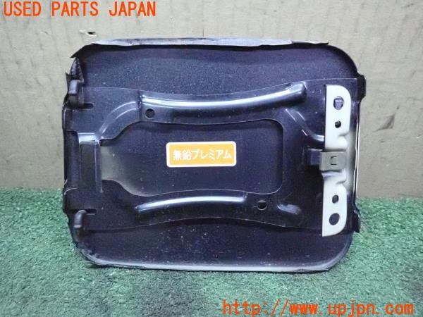 3UPJ=9233880012]スイフト スポーツ(HT81S)純正 フューエルリッド カーボン調 中古_2