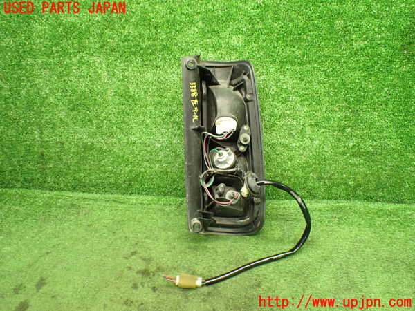 1UPJ-9233881536]スイフトスポーツ(HT81S)左テールランプ 中古_3
