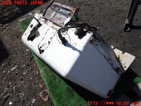 1UPJ-9233891082]三菱ジープ(J54)左前フェンダー 【ジャンク】 中古_3