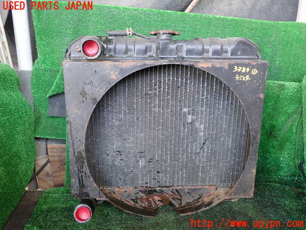 1UPJ-9233892321]三菱ジープ(J54)ラジエーター1 中古_4
