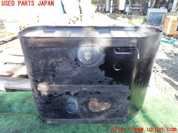 1UPJ-9233892500]三菱ジープ(J54)燃料タンク 中古_2