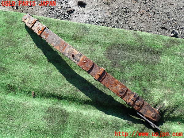 1UPJ-9233895090]三菱ジープ(J54)右フロントスプリング 中古_4