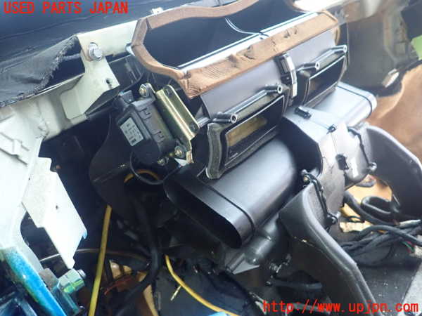 1UPJ-9233906081]マセラティ・3200GT(338)エバポレーター1  【左ハンドル】 中古_3