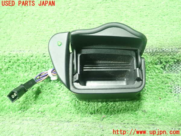1UPJ-9233907821]マセラティ・3200GT(338)灰皿1  【左ハンドル】 中古_2