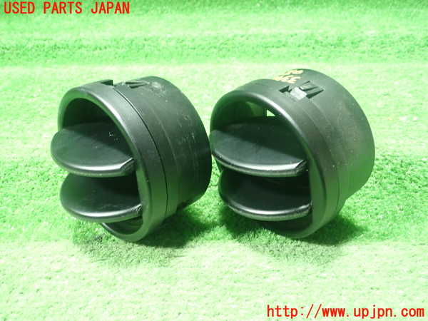 1UPJ-9233907527]マセラティ・3200GT(338)エアコン吹き出し口2 (真中)  【左ハンドル】 中古_2
