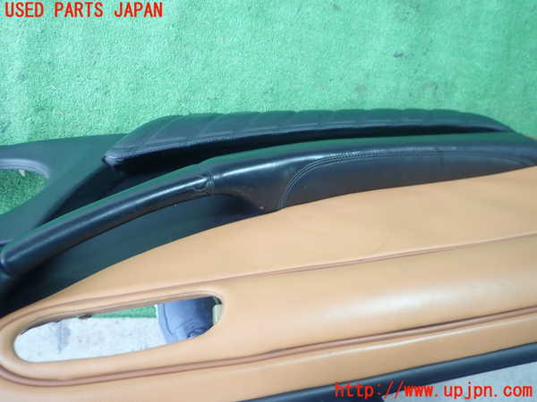 1UPJ-9233901264]マセラティ・3200GT(338)左ドア内張り  【左ハンドル】 中古_2