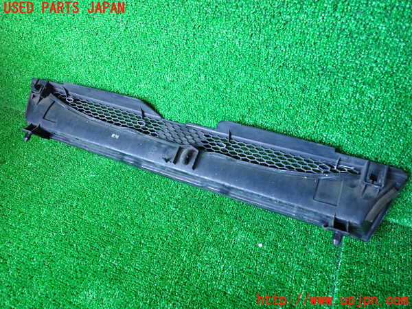 1UPJ-9233911050]アルシオーネ SVX(CXW)ラジエターグリル 中古_2